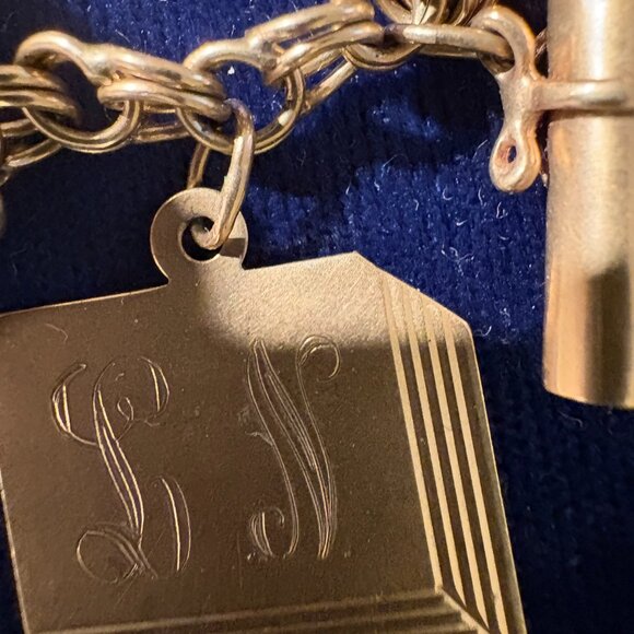 1955 Vintage 14k gold double link charm bracelet with extra gold charms - Picture 8 of 13